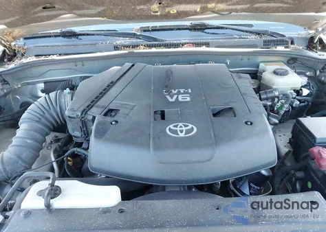 2004 Toyota 4Runner Limited V6 z USA, uszkodzony, nr VIN JTEZU17R148017754